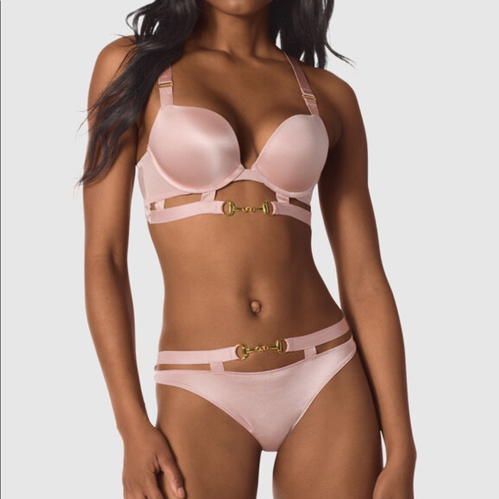 NWOT La Senza Bra/Panty Set